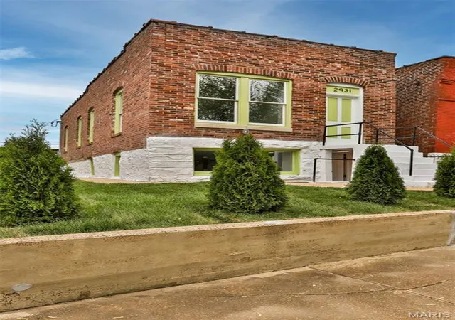 Single family home for sale at 2931 Indiana Ave, Saint Louis, MO 63118 | MLS# MIS26056580