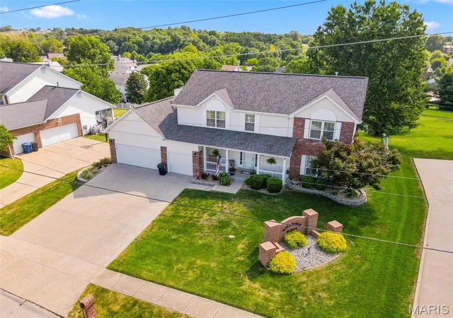 Photo 3 of Single family home for sale at 5576 Kellridge Ln, Saint Louis, MO 63128 | MLS# MIS26056597 | Listing updated on 2026-09-14