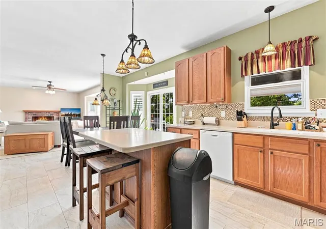 Photo 3 of Single family home for sale at 5576 Kellridge Ln, Saint Louis, MO 63128 | MLS# MIS26056597 | Listing updated on 2026-09-14