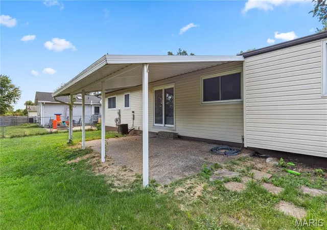 Photo 3 of Single family home for sale at 763 Mediterranean Dr, Florissant, MO 63031 | MLS# MIS26056600 | Listing updated on 2026-09-02