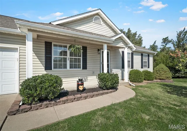 Photo 2 of Single family home for sale at 86 Sun Hvn Ct, Wentzville, MO 63385 | MLS# MIS26056608 | Listing updated on 2026-09-13