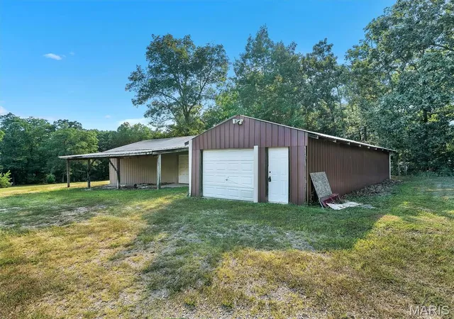 Photo 3 of Manufactured home for sale at 31 Indian Springs Rd, Steelville, MO 65565 | MLS# MIS26056610 | Listing updated on 2026-09-24