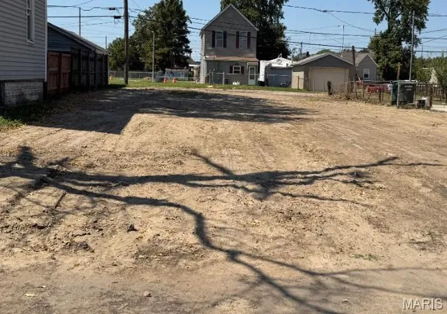 Photo 1 of Land for sale at 819 Iowa St, Madison, IL 62060 | MLS# MIS26056611 | Listing updated on 2026-09-04