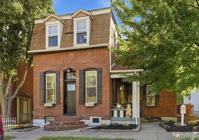 Photo 1 of Single family home for sale at 1216 N 5th Street, Saint Charles, MO 63301 | MLS# MIS26056635 | Listing updated on 2026-10-12