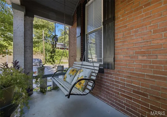 Photo 2 of Single family home for sale at 1216 N 5th Street, Saint Charles, MO 63301 | MLS# MIS26056635 | Listing updated on 2026-10-05