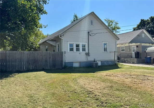 Photo 3 of Single family home for sale at 607 N Desloge Dr, Desloge, MO 63601 | MLS# MIS26056645 | Listing updated on 2026-09-03