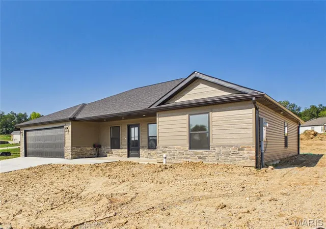 Photo 2 of Single family home for sale at 3523 Brahma Dr, Cape Girardeau, MO 63701 | MLS# MIS26056664 | Listing updated on 2026-09-21