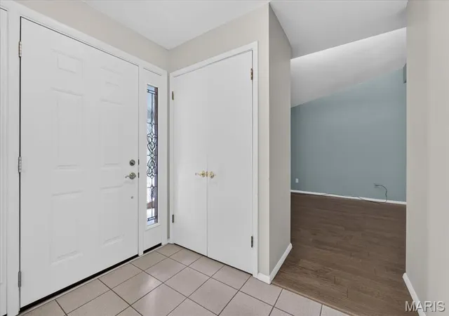 Photo 3 of Single family home for sale at 1639 Red Gate Ln, Saint Louis, MO 63146 | MLS# MIS26056667 | Listing updated on 2026-09-14