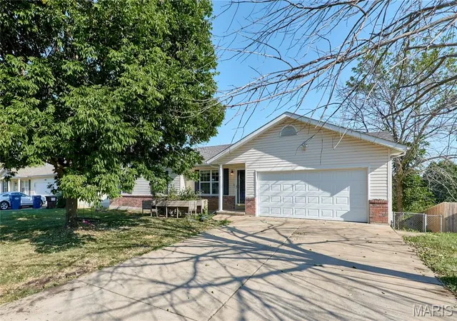 Single family home for sale at 273 Hickory Forest Dr, Troy, MO 63379 | MLS# MIS26056668