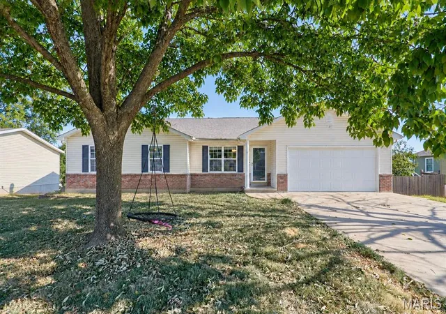 Photo 1 of Single family home for sale at 273 Hickory Forest Dr, Troy, MO 63379 | MLS# MIS26056668 | Listing updated on 2026-09-21