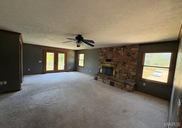 Photo 3 of Single family home for sale at 17892 Sudden Valley Ln, Warrenton, MO 63383 | MLS# MIS26056671 | Listing updated on 2026-09-02