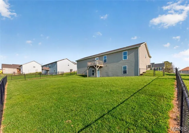 Photo 3 of Sale Pending at 172 Black Willow Ln, Cape Girardeau, MO 63701 | MLS# MIS26056675 | Listing updated on 2026-09-14