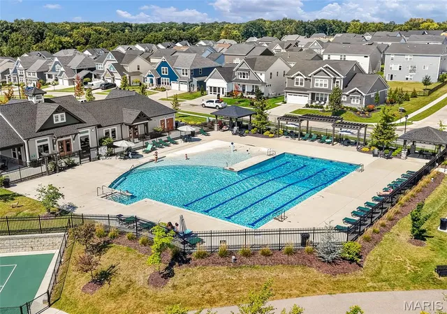 Photo 3 of Townhouse for sale at 345 Newbridge Way, O Fallon, MO 63368 | MLS# MIS26056681 | Listing updated on 2026-09-13