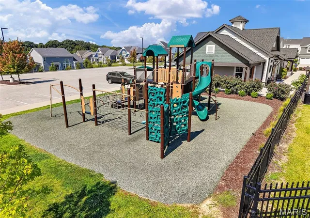 Photo 31 of Townhouse for sale at 345 Newbridge Way, O Fallon, MO 63368 | MLS# MIS26056681 | Listing updated on 2026-09-03
