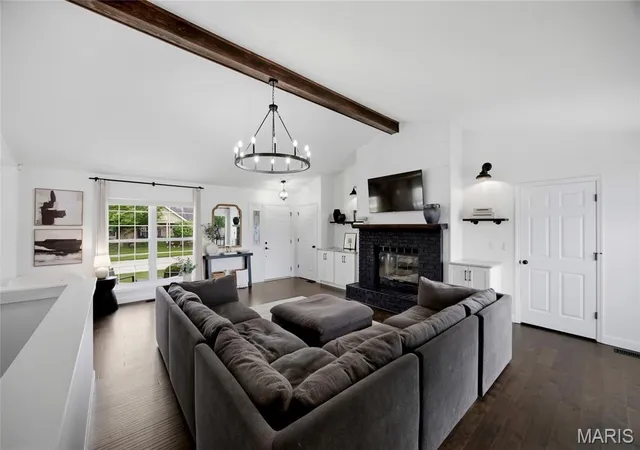 Photo 2 of Sale Pending at 1353 Apple Valley Dr, O Fallon, MO 63366 | MLS# MIS26056682 | Listing updated on 2026-10-19