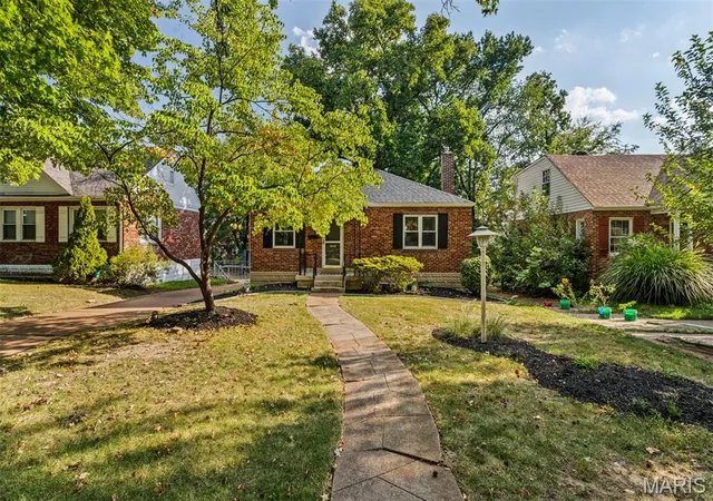 Photo 2 of Single family home for sale at 6228 Dexter Dr, Saint Louis, MO 63123 | MLS# MIS26056683 | Listing updated on 2026-09-22
