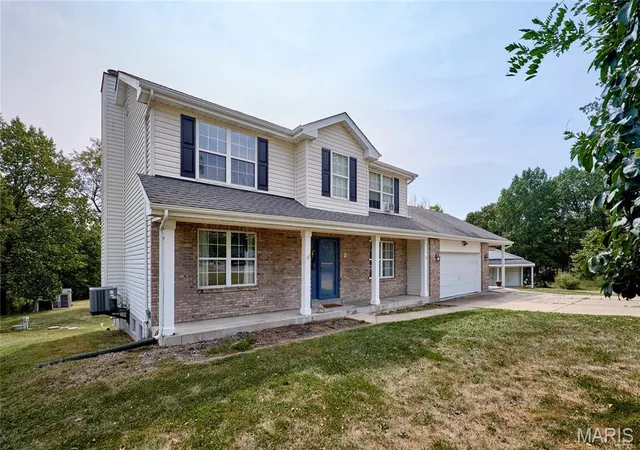 Photo 4 of Single family home for sale at 2768 Hopewell Rd, Wentzville, MO 63385 | MLS# MIS26056685 | Listing updated on 2026-09-24