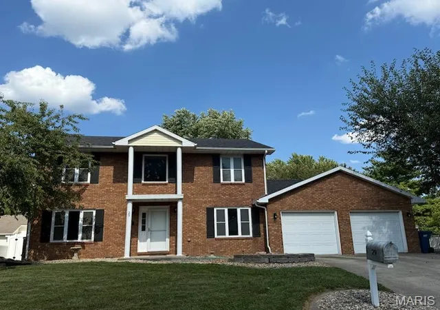 Photo 2 of Single family home for sale at 29 Timber Meadows Pl, Edwardsville, IL 62025 | MLS# MIS26056704 | Listing updated on 2026-09-02