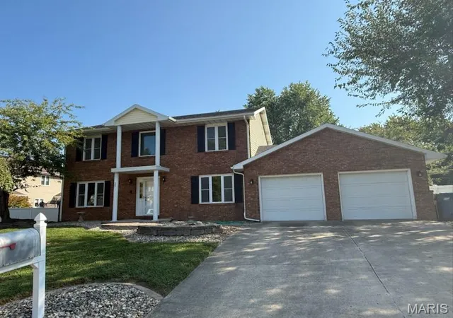 Photo 2 of Single family home for sale at 29 Timber Meadows Pl, Edwardsville, IL 62025 | MLS# MIS26056704 | Listing updated on 2026-09-02