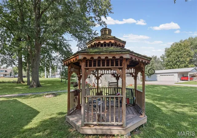 Photo 4 of Single family home for sale at 613 N Washington St, Sparta, IL 62286 | MLS# MIS26056708 | Listing updated on 2026-10-16