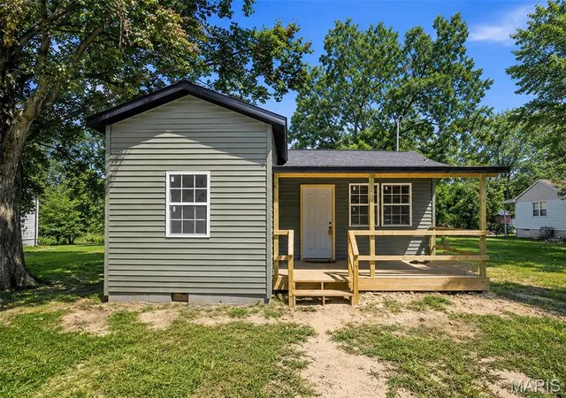 Photo 1 of Single family home for sale at 1516 Truman St, Poplar Bluff, MO 63901 | MLS# MIS26056710 | Listing updated on 2026-09-02