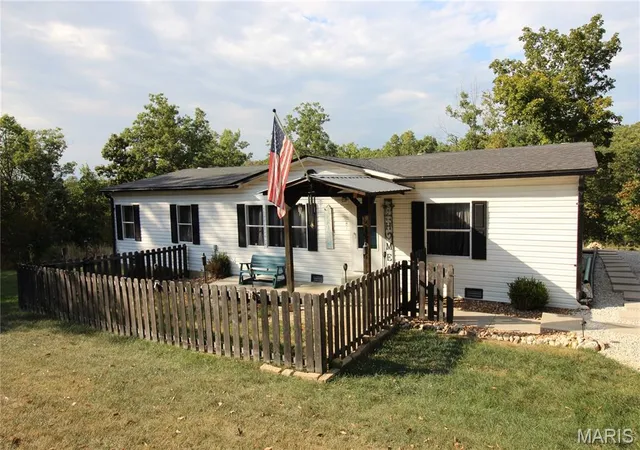 Single family home for sale at 409 Cheyenne Ln, Wright City, MO 63390 | MLS# MIS26056719