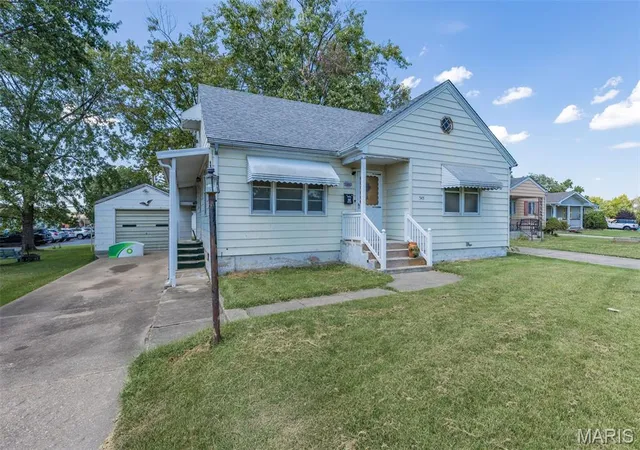 Photo 2 of Sale Pending at 545 Scott St, Sainte Genevieve, MO 63670 | MLS# MIS26056720 | Listing updated on 2026-09-08