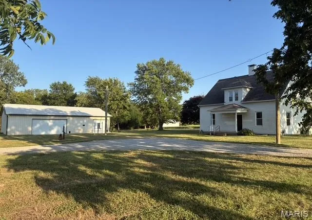Photo 1 of Single family home for sale at 3708 State Route 160, Highland, IL 62249 | MLS# MIS26056737 | Listing updated on 2026-09-07