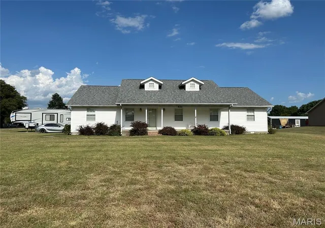 Photo 1 of Single family home for sale at 411 Dacus Dr, Sikeston, MO 63801 | MLS# MIS26056740 | Listing updated on 2026-09-02