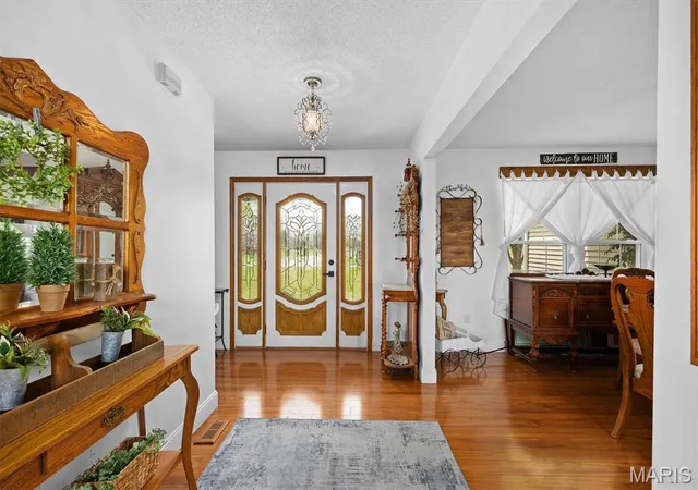 Photo 3 of Single family home for sale at 435 Kelly Dr, Granite City, IL 62040 | MLS# MIS26056741 | Listing updated on 2026-09-14