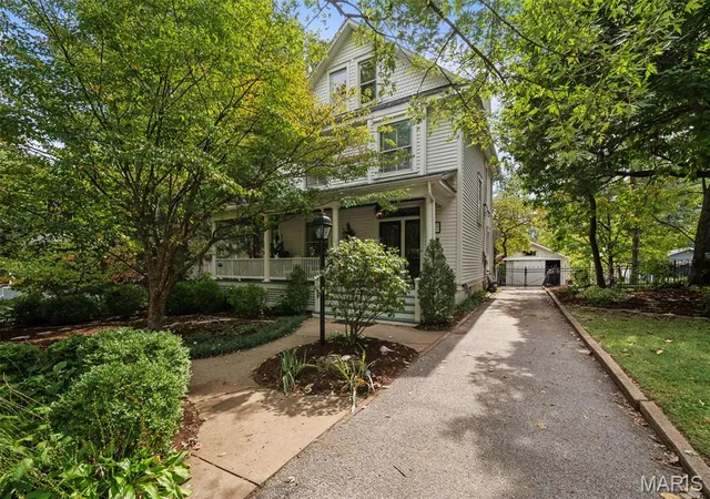 Photo 1 of Single family home for sale at 736 Fairview Ave, Saint Louis, MO 63119 | MLS# MIS26056742 | Listing updated on 2026-10-09