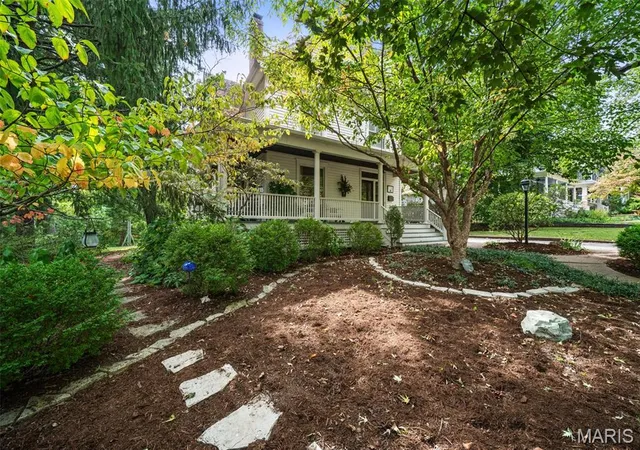 Photo 2 of Single family home for sale at 736 Fairview Ave, Saint Louis, MO 63119 | MLS# MIS26056742 | Listing updated on 2026-10-09