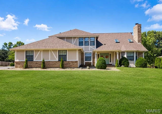 Photo 1 of Single family home for sale at 440 Meramec Way, Saint Charles, MO 63303 | MLS# MIS26056743 | Listing updated on 2026-10-03