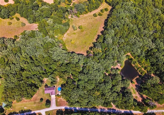 Photo 1 of Single family home for sale at 31 Fawn Trl, Eolia, MO 63344 | MLS# MIS26056756 | Listing updated on 2026-10-29