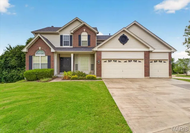 Photo 1 of Sale Pending at 149 Meramec Oak Ridge, Fenton, MO 63026 | MLS# MIS26056774 | Listing updated on 2026-10-05