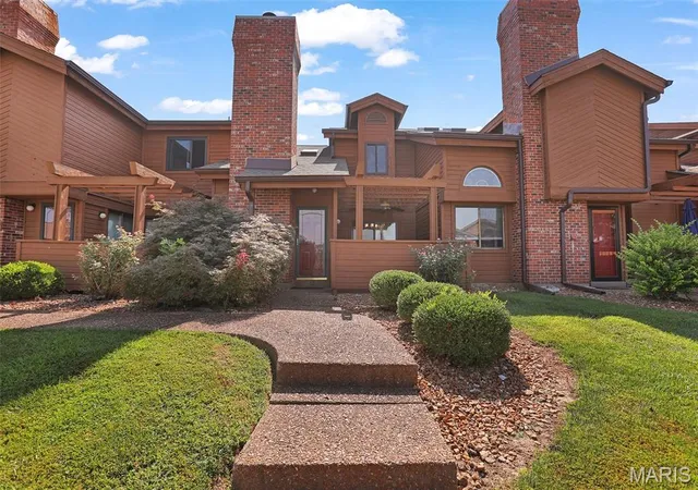 Photo 1 of Townhouse for sale at 226 Hemingway Ln #C, Weldon Spring, MO 63304 | MLS# MIS26056776 | Listing updated on 2026-09-02