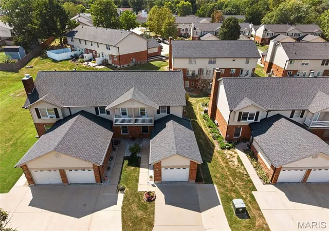 Photo 3 of Sale Pending at 222 Deer Holw Ct #17, O Fallon, MO 63366 | MLS# MIS26056794 | Listing updated on 2026-09-20