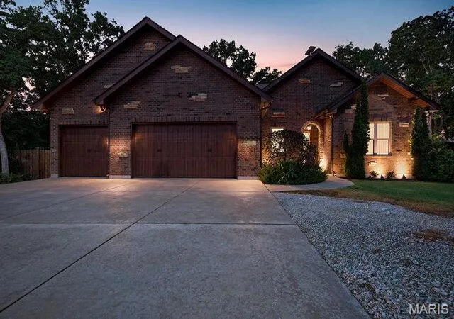 Photo 1 of Single family home for sale at 23540 Cabin Ridge Dr, Warrenton, MO 63383 | MLS# MIS26056802 | Listing updated on 2026-09-02