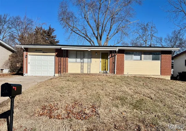 Photo 1 of Single family home for sale at 1715 Beecher Dr, Saint Louis, MO 63136 | MLS# MIS26056806 | Listing updated on 2026-09-02