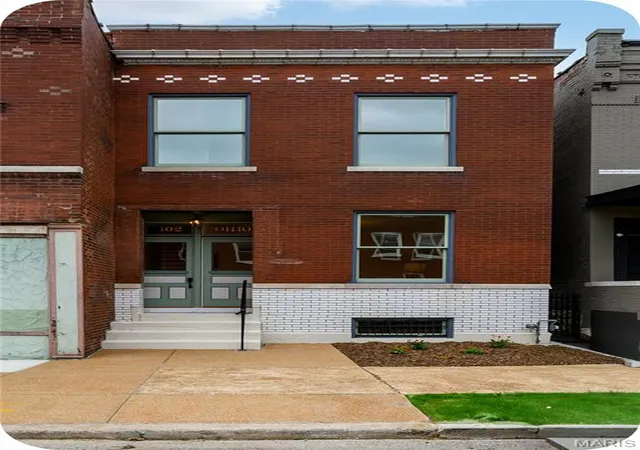 Photo 2 of Sale Pending at 3302 Ohio Ave, Saint Louis, MO 63118 | MLS# MIS26056810 | Listing updated on 2026-09-13