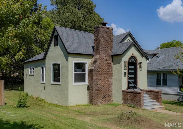 Photo 2 of Single family home for sale at 915 Cynthia St, Poplar Bluff, MO 63901 | MLS# MIS26056812 | Listing updated on 2026-09-12
