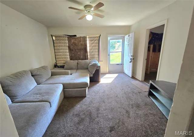 Photo 4 of Sale Pending at 1206 Rixon, Alton, IL 62002 | MLS# MIS26056816 | Listing updated on 2026-09-05