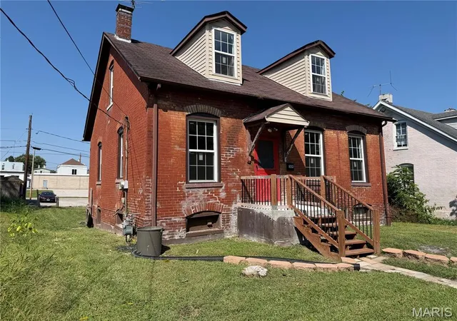 Single family home for sale at 509 N Jackson St, Belleville, IL 62220 | MLS# MIS26056824