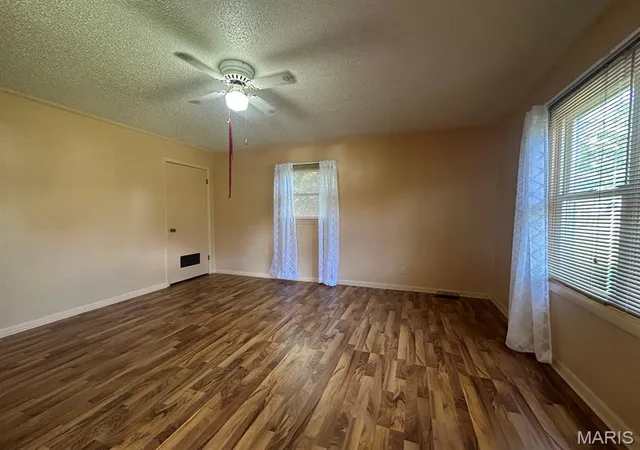Photo 5 of Single family home for sale at 1031 N Sassafras, Dexter, MO 63841 | MLS# MIS26056829 | Listing updated on 2026-09-02