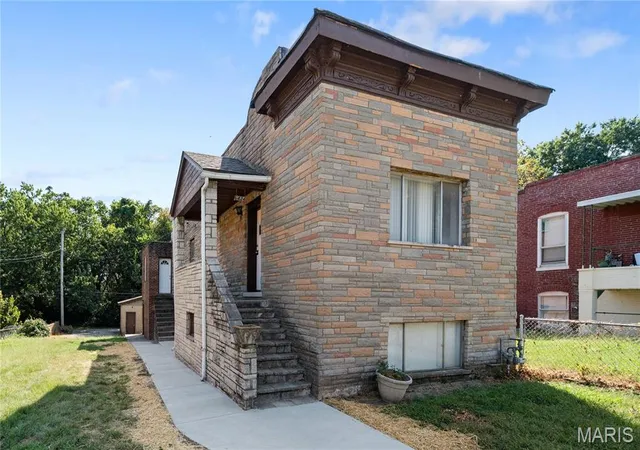 Single family home for sale at 6424 Brockschmidt Pl, Saint Louis, MO 63139 | MLS# MIS26056830