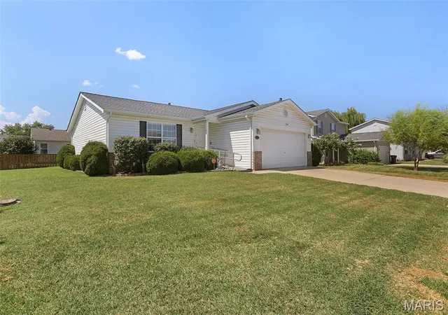 Photo 1 of Single family home for sale at 429 Audry Dr, Dupo, IL 62239 | MLS# MIS26056835 | Listing updated on 2026-09-04
