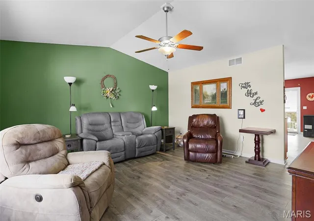Photo 2 of Single family home for sale at 429 Audry Dr, Dupo, IL 62239 | MLS# MIS26056835 | Listing updated on 2026-09-04