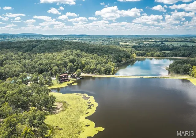 Photo 1 of Land for sale at 805 Vineyard Lake Rd, Bismarck, MO 63624 | MLS# MIS26056839 | Listing updated on 2026-10-02