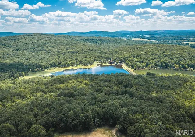 Photo 3 of Land for sale at 805 Vineyard Lake Rd, Bismarck, MO 63624 | MLS# MIS26056839 | Listing updated on 2026-10-02