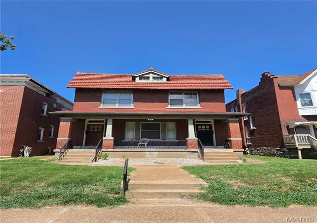Photo 2 of Multi family home for sale at 6011 Waterman Blvd, Saint Louis, MO 63112 | MLS# MIS26056849 | Listing updated on 2026-09-04